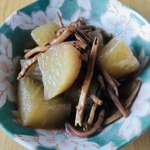 簡単おいしぃ～！大根とイカの煮物